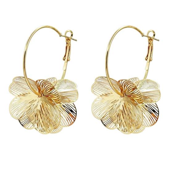 1 Pair Women Earrings 3D Flower Design Drop Earrings with Hollowed Petal Design Medium золотистый