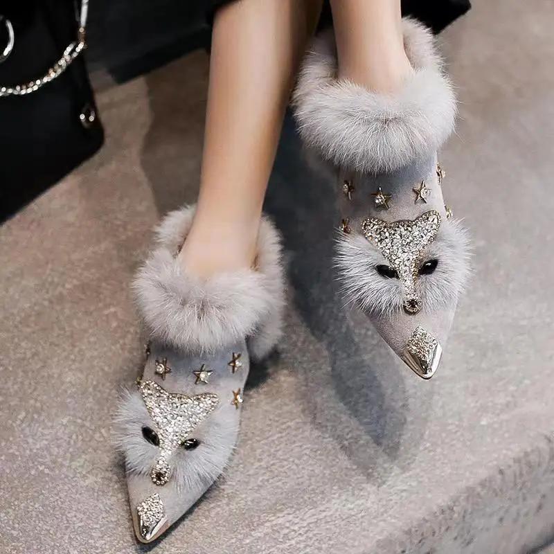 Autumn and Winter New Mid-help Fashion Boots Pointed Solid Color Fashion Boots Women