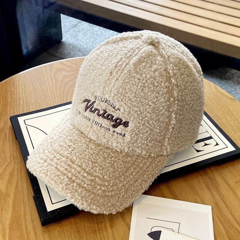 

Шапка из овечьей шерсти Женская Осенне-зимняя Теплая Бейсболка Плюшевая Зимняя Модная Шапка Большого Обхвата Головы ONE SIZE бежевый