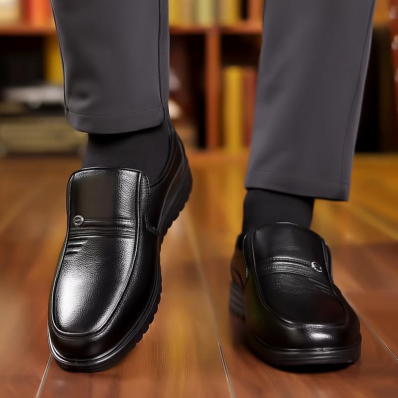 Casual Leather Shoes Men's 2025 New Business Dress Genuine Leather Men's Single Shoes Middle-aged and Elderly Father Shoes Velvet Cotton Shoes