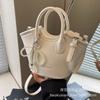 Bag women's 2025 new messenger bag fashionable niche design sense summer portable bucket bag work small bag