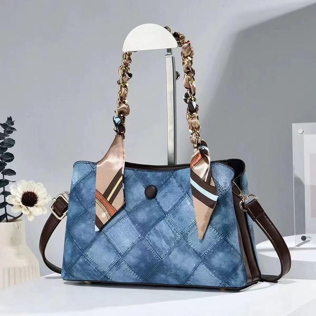 

Fashionable Large Capacity Crossbody Bag With Scarf Stylish Design Ideal For Everyday Use синій