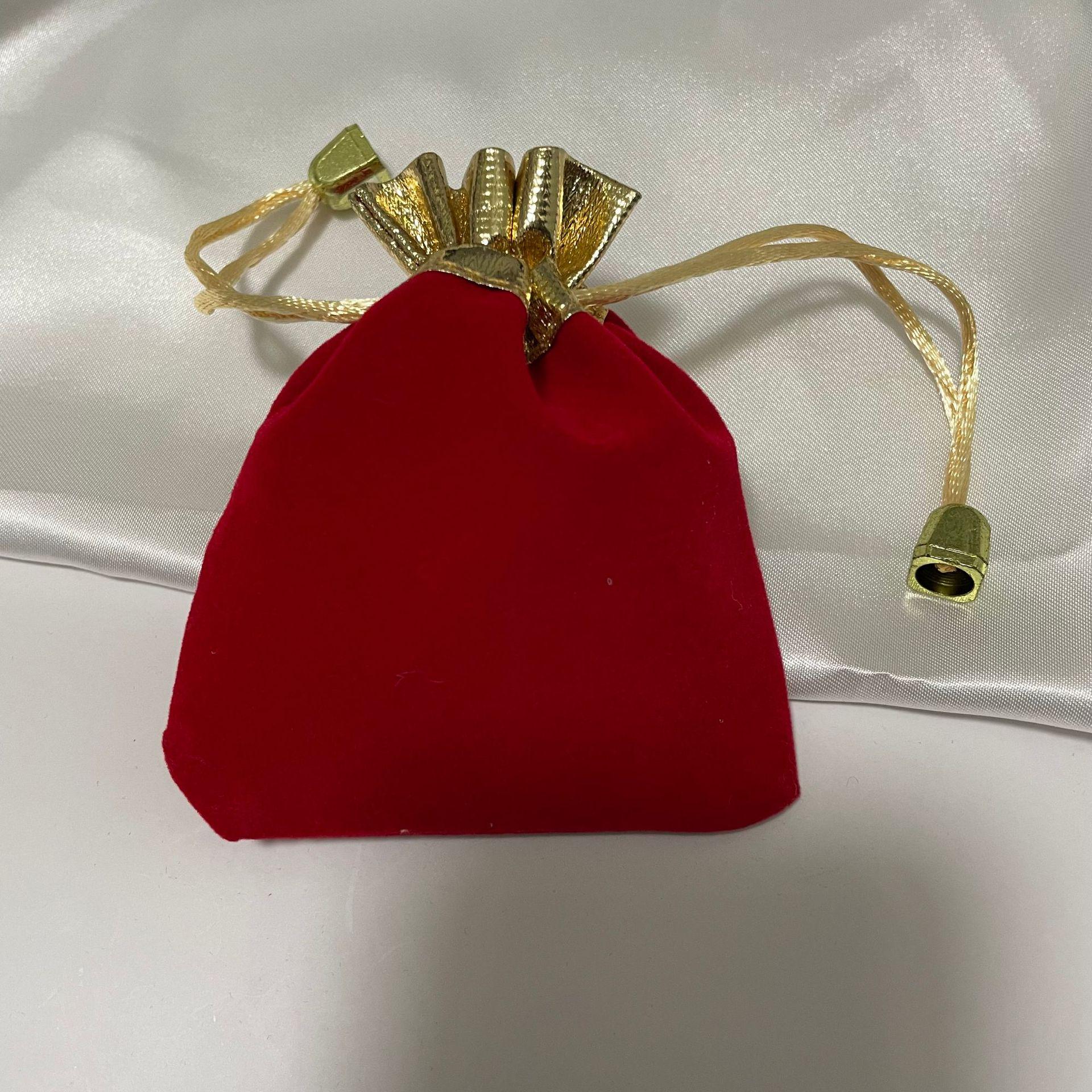 Taiwan Mazu Temple Wealth Attraction Gold Commemorative Coin