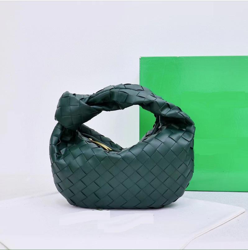 New Woven BV Hornbag Knot Handbag Compact And Lightweight Available In Large Sizes