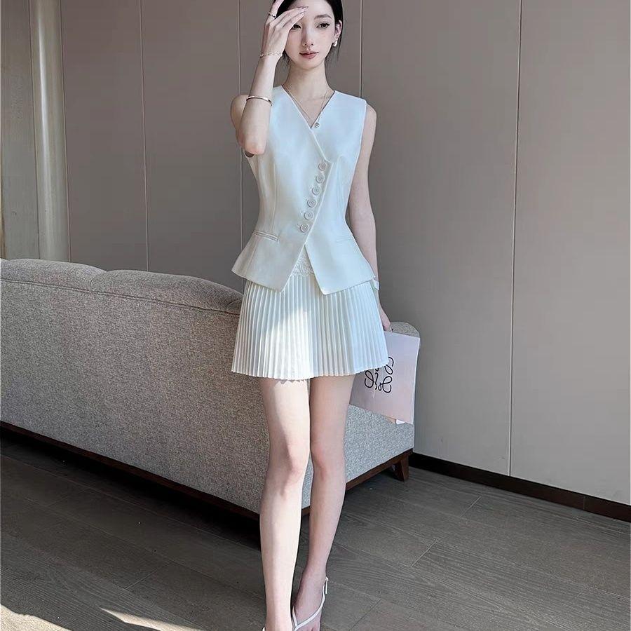 Fashion Diagonal Button Blazer Vest for Women Layered Office Wear Sleeveless Outwear Clothes