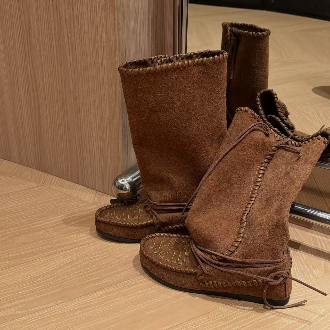 

H5 same female Fanfeng handmade woven flat-bottomed fringed straight boots 2025 new thin straps ethnic western boots 40