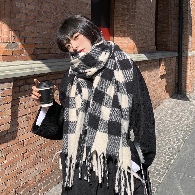 Black and White Plaid Scarf for Women in Winter British Classic Plaid Imitation Cashmere Korean Version Versatile Warm New Trend
