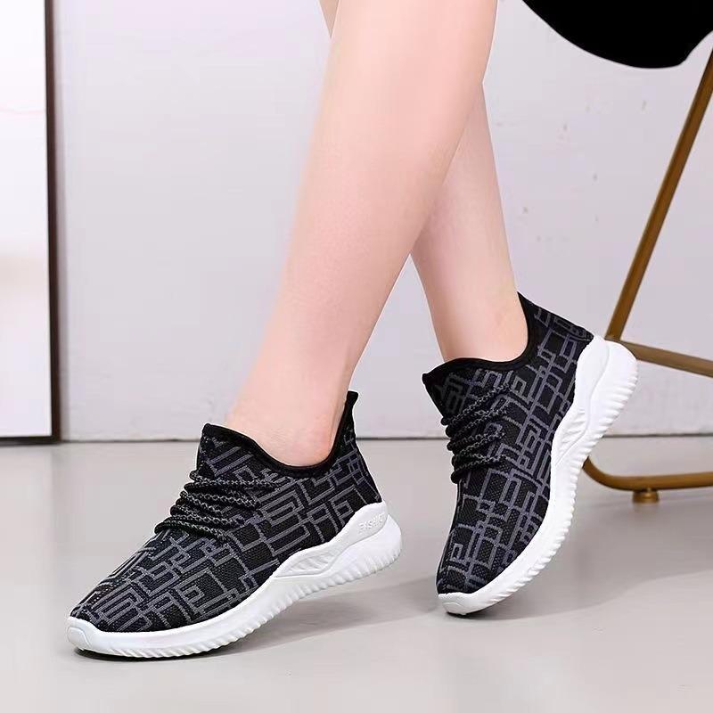 Spring and Summer New Fashion Breathable Casual Shoes Trendy Men's Sports Shoes Versatile Mesh Running Shoes