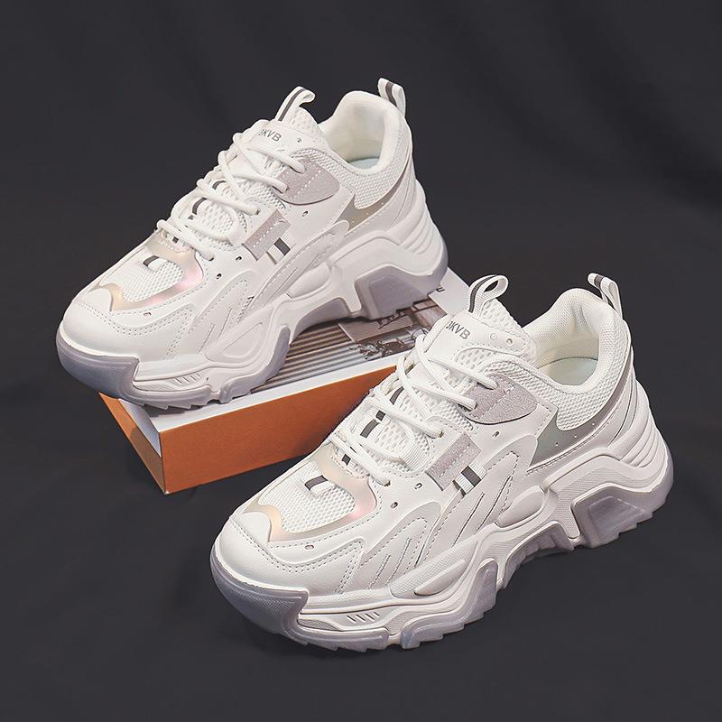 Nouvelles Baskets Grosses à Surface Mesh d'Été Chaussures pour Femmes Semelle Épaisse Décontractées Légères Antidérapantes Chaussures de Sport Mode