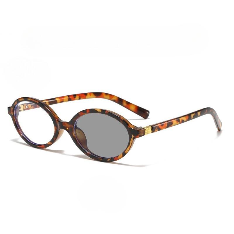 Retro Oval Frame Photochromic Reading Glasses Women Plus Diopter Eyewear Fashion Anti-Blue Light Prescription Sun Shades Glasses