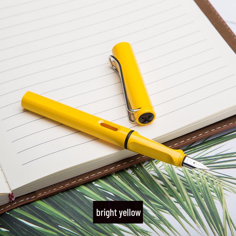 Lamy Safari Fountain Pen Gift Set with Engraving