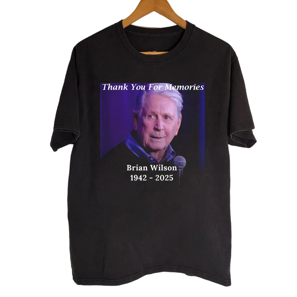 Thank You For Memories Brian Wilson 1942-2025 T-shirt All size Unisex T-Shirt M