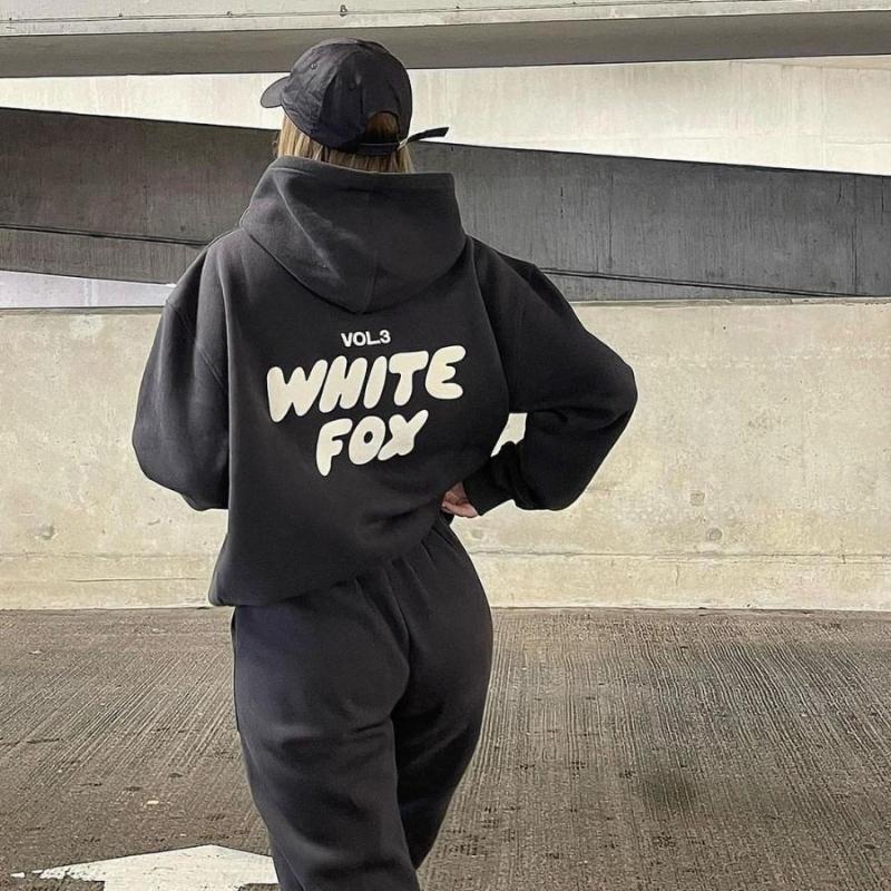 Women's Spring, Autumn and Winter Hoodie Set Fashionable Sports Long-Sleeved Pullover Hooded Sweatshirt Two-Piece Set