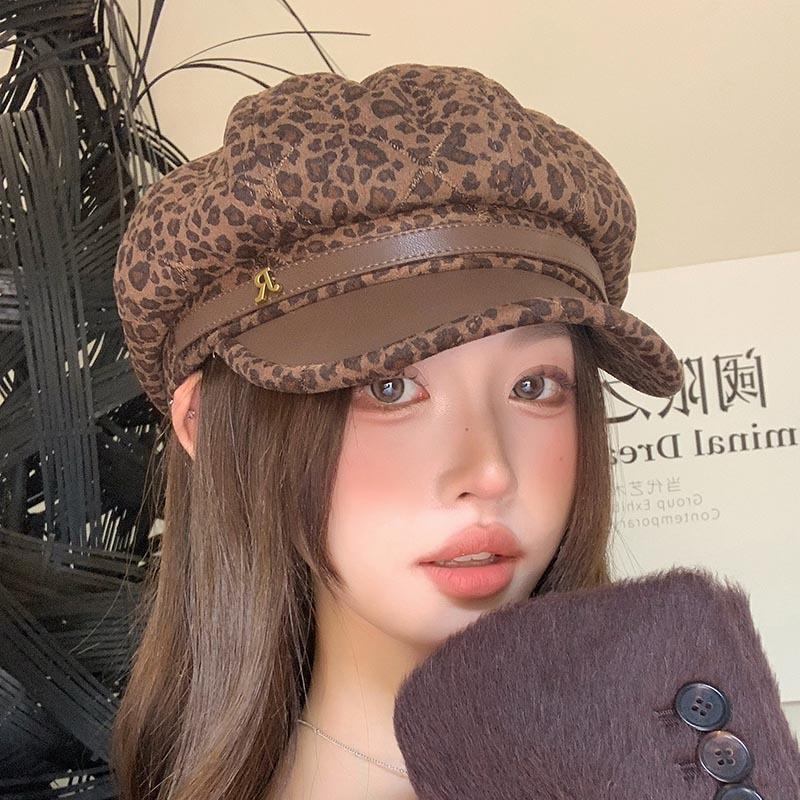 Spice Girl trendy leopard print belt octagonal hat female millennial Spice Girl niche octagonal hat big head circumference showing face small news