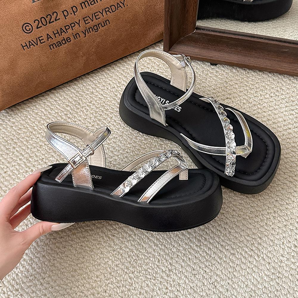 Silver Roman Sle Thick Heel Sandals Women's Summer 2025 Beach Shoes Buckle Strap Sandals Fashionable Flat Heel PU Material