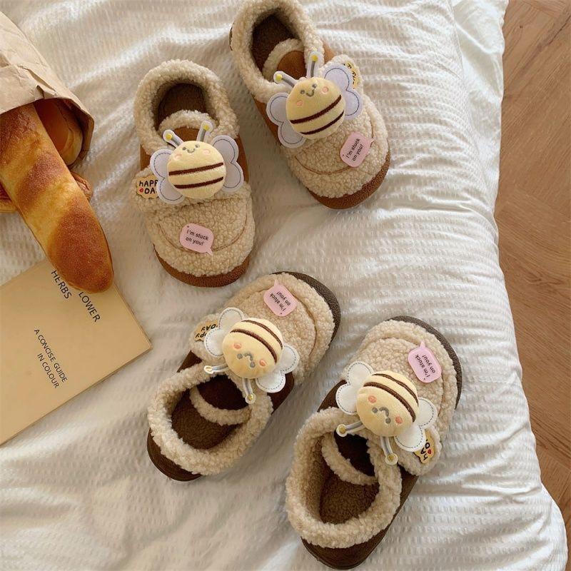 2025 new winter fun cute little bee parent-child cotton slippers outdoor warm non-slip loafer beanie shoes women