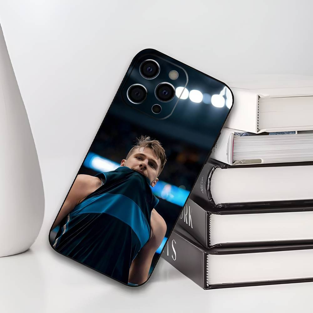 L-Luka D-Doncic 77 Phone Case For iPhone 17,16,15,14,13,12,11 Plus,Pro Max,XS,Soft Black Cover
