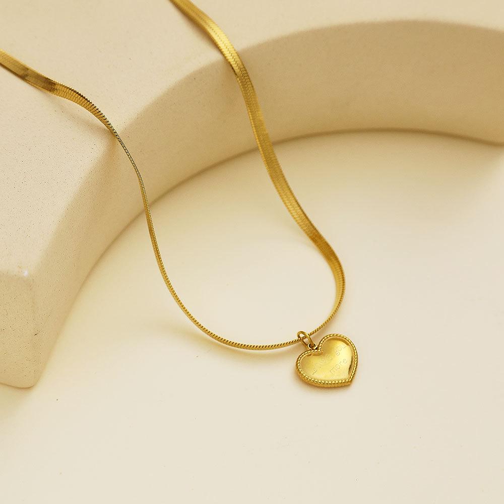 European Heart Pendant Snake Chain Necklace In Titanium Steel