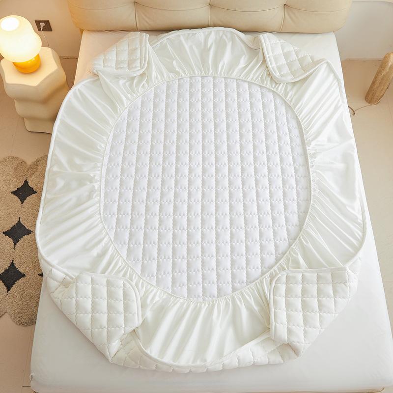 Premium Waterproof Quilted Mattress Protector for Moms & Babies – Dustproof Cover