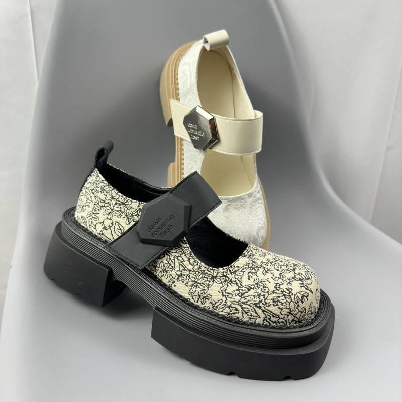 Guochao style platform loafers women's 2025 spring new embroidery printing Velcro shallow mouth college style small leather shoes