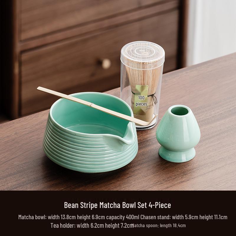 Ręcznie robiona duża japońska ceramiczna miseczka do matchy i zestaw trzepaczki