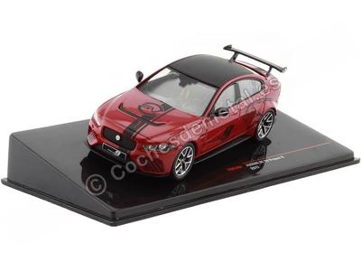 Jaguar XE SV Project 8 2017 Rot MOC300 ixo/Ixo