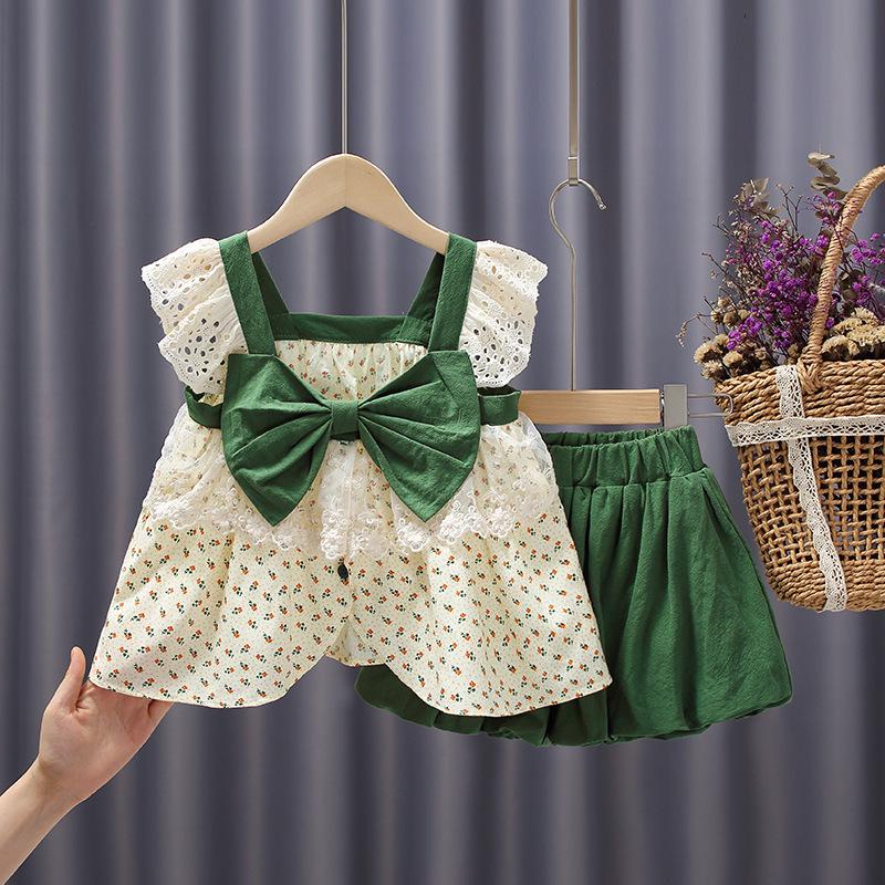 

Стильный летний костюм для девочек с цветочным бантом и шортами 2023 года Size 120 зелёный