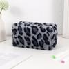 Astuccio Nero in Pelle e Borsa per Trucco da Donna: Grande Capacità, Custodia da Viaggio Portatile con Squisito Design a Macchie di Leopardo.