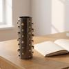 Skulpturale Dekorationsvase | Mit Nieten, Metallvase, Strukturiert, Gefäß, für Regal,