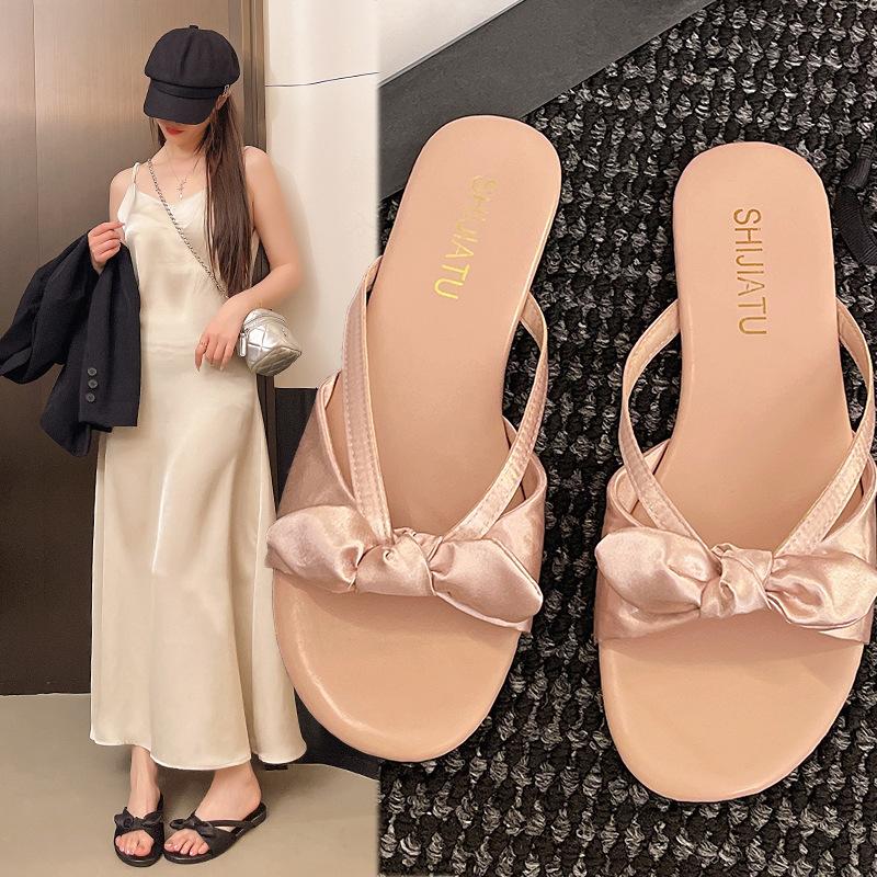 Flat-bottomed French Fairy Wind Small Cool Slippers Women's Shoes Wear 2025 New Summer Bow Beach Sandals