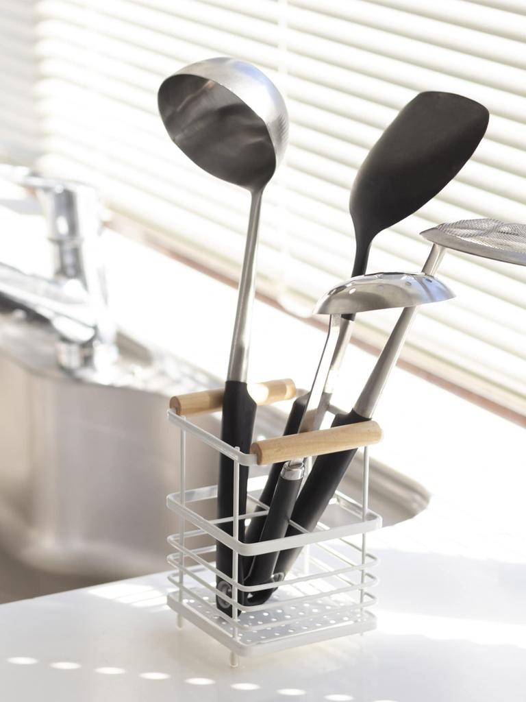 Wahei Freiz Tool Stand with Dividers for Ladle, Turner, and Chopsticks, RG-0454
