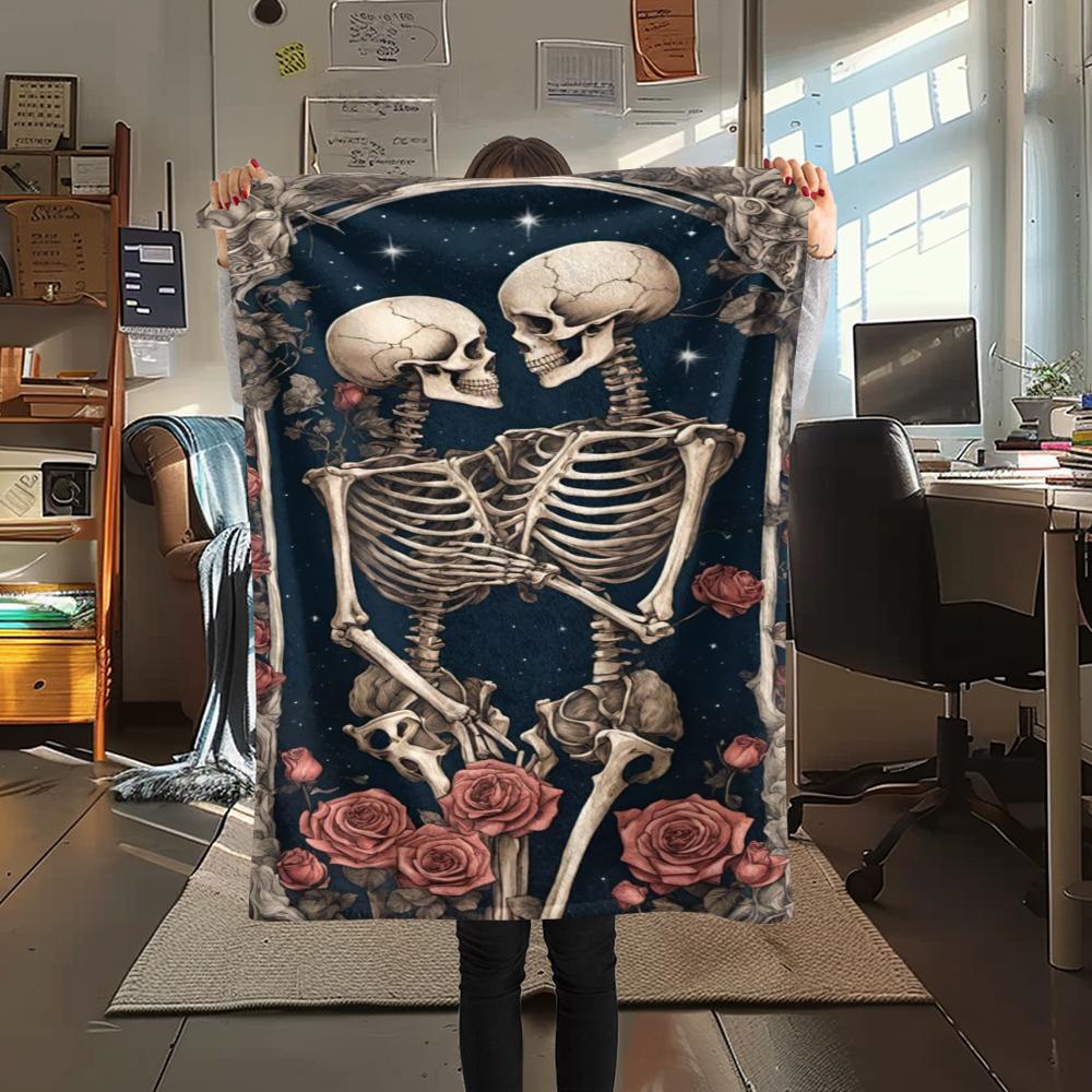 

1Pc Gothic Lover Print Flannel Blanket, High quality Comfortable for All Seasons, Home Decor, Warmth and Comfort, Perfect for Gifts 80cm x 120cm