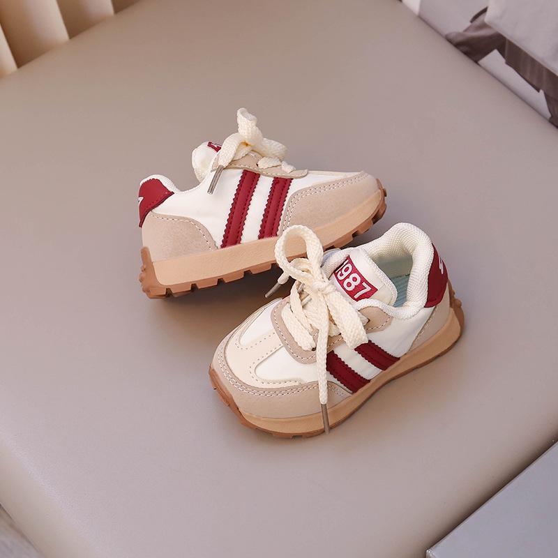 Soft-soled running shoes children's sports shoes 2025 new girls casual shoes children's Forrest Gump shoes board shoes soft-soled shoes