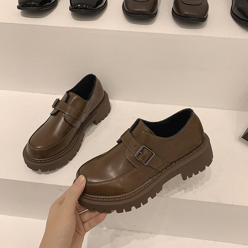 Туфли-оксфорды с металлической пряжкой для женщин — фото 9