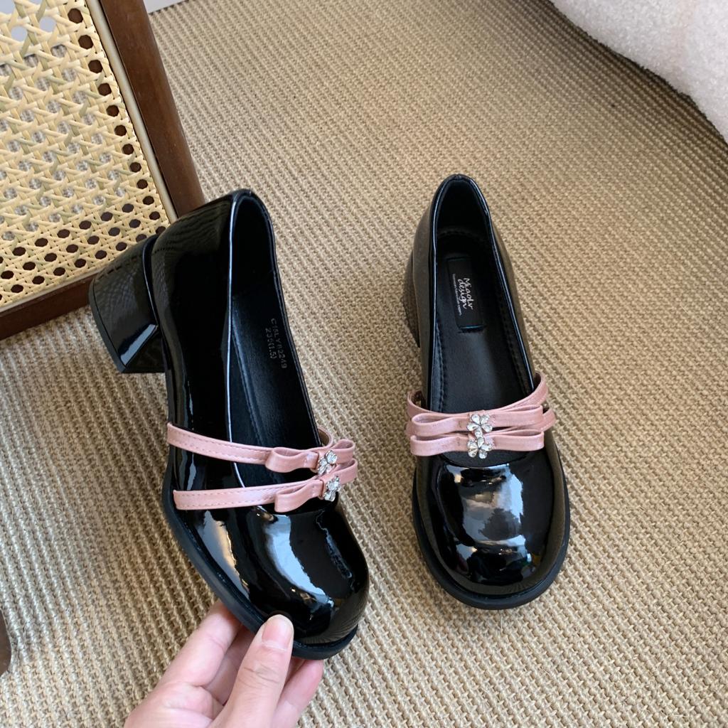 Black retro French thick high heel light mouth single shoes women's summer 2025 new with skirt versatile height increase Mary Jane shoes