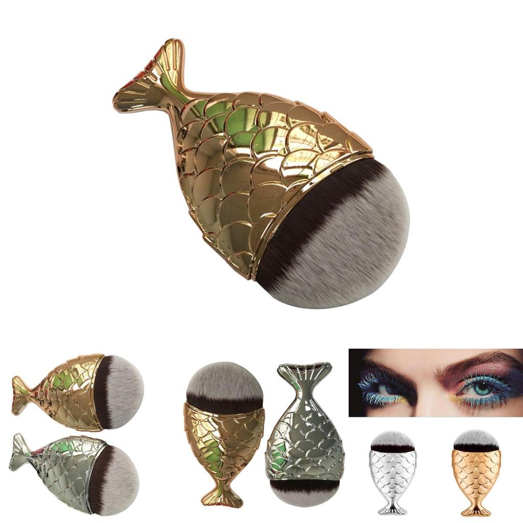 Mermaid Fish Scale Makeup Brush With Fish Tail Foundation Brush Powder Silver