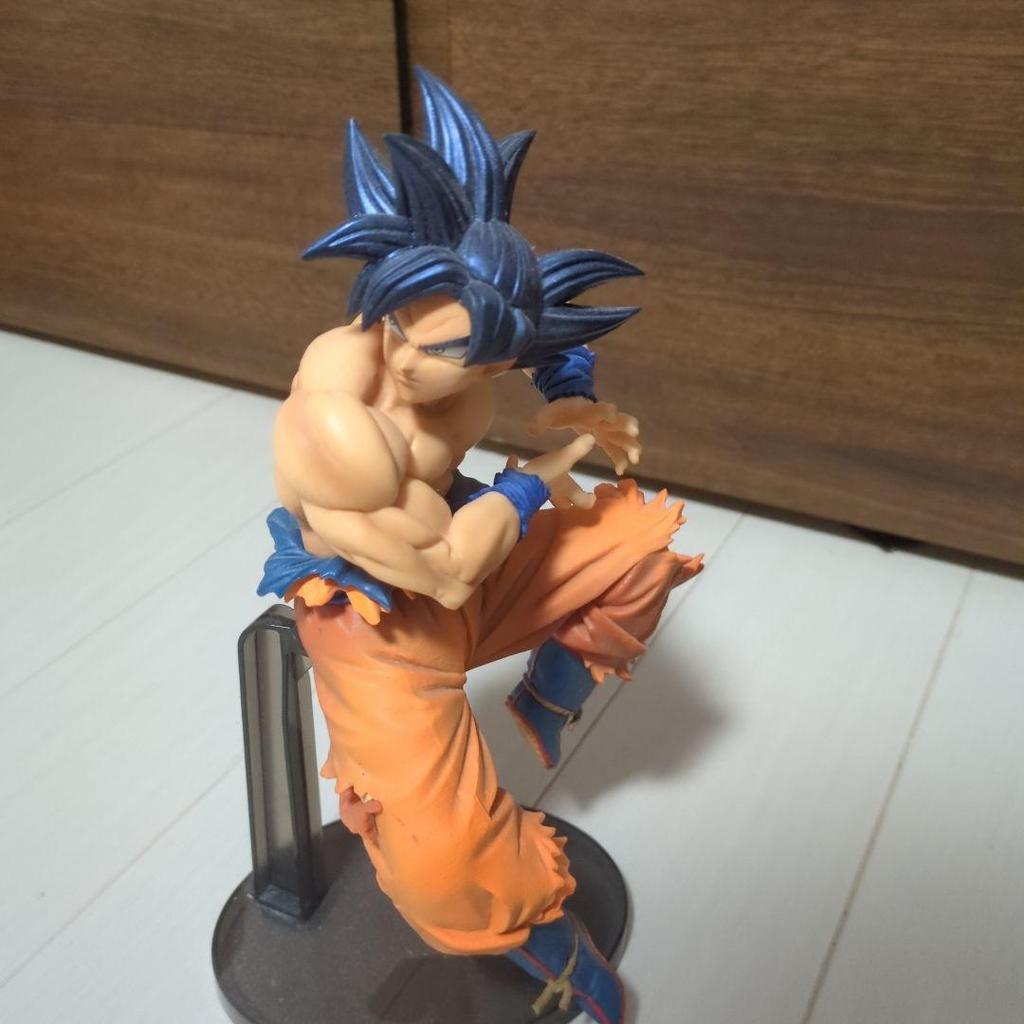 [USED] Dragon Ball Figure Goku (Ultra Instinct Sign)
