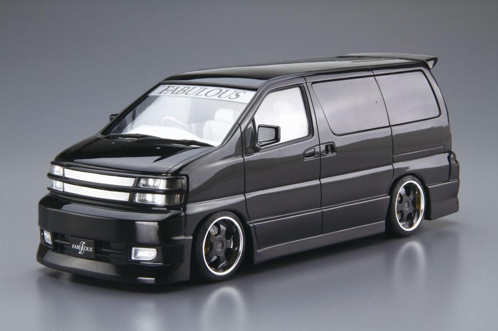Aoshima Bunka Kyozai 1/24 The Tuned Car Series Nr.43 Nissan Fabless APE50 Elgrand '00 Plastikmodellauto