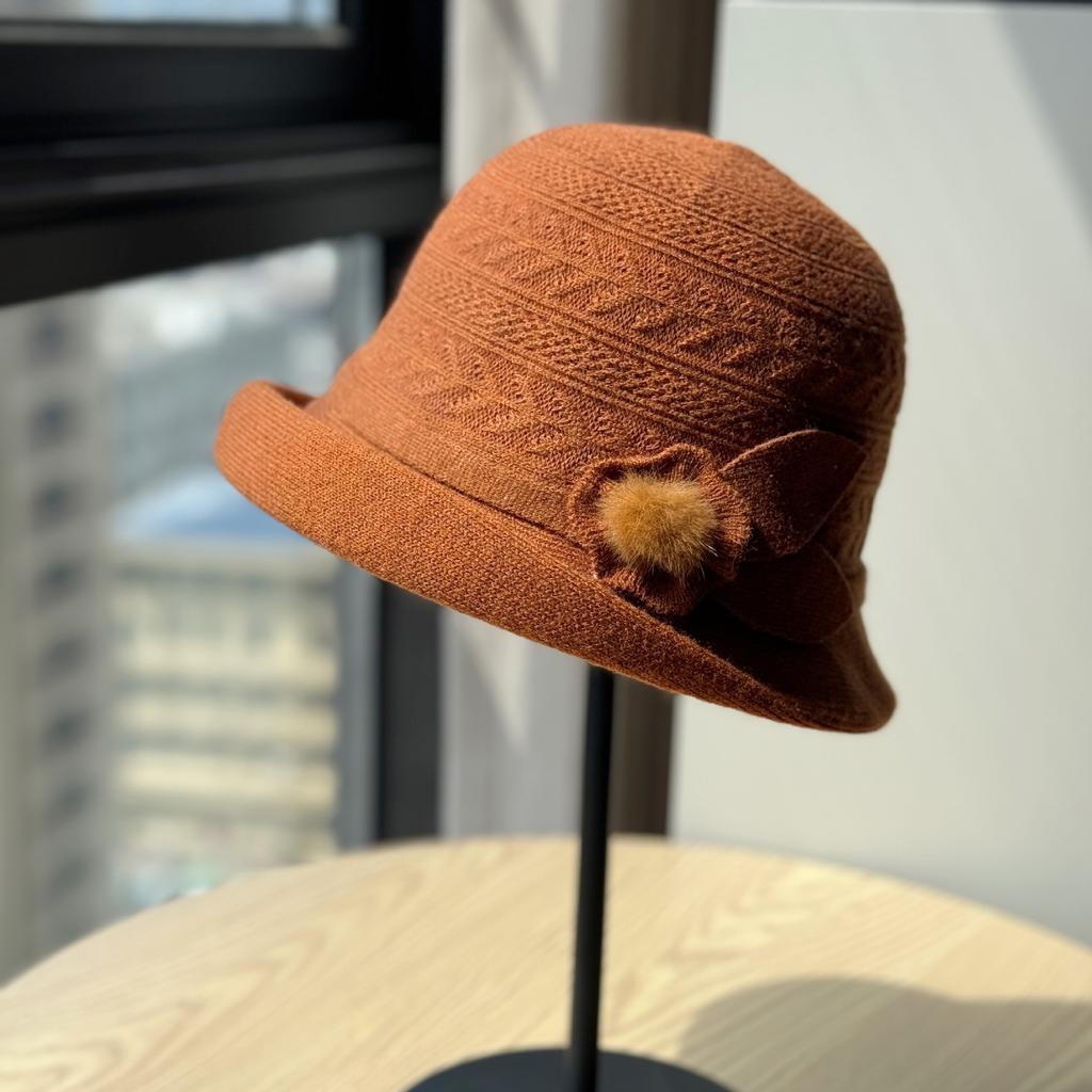 Chapeau de Pêcheur Tricoté Dôme Automne et Hiver Version Coréenne Tendance Décontracté Polyvalent Chapeau Bassin Relevé pour Mère Rend le Visage Plus Petit