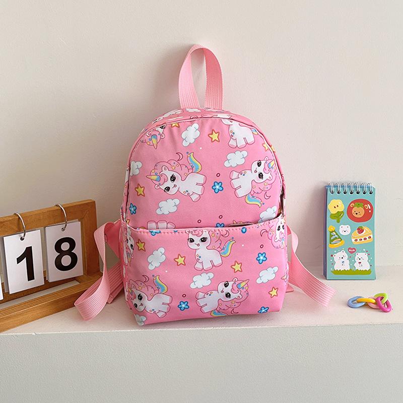 The new schoolbag loves lightweight and versatile small class leisure spine care to reduce the burden on children's bags
