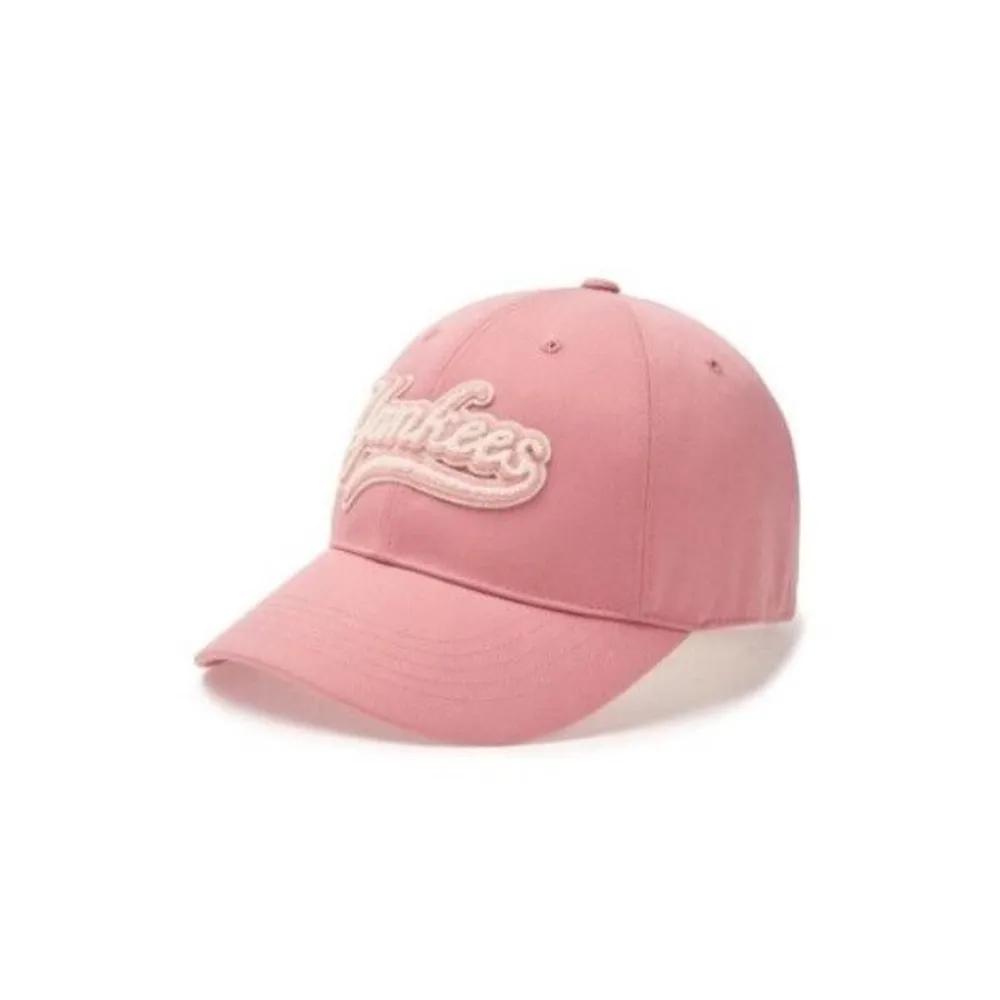 [MLB] GQC 3ACPVF04N-50PKM Varsity Cursive Boucle Logo Unstructured Ball Cap FREE