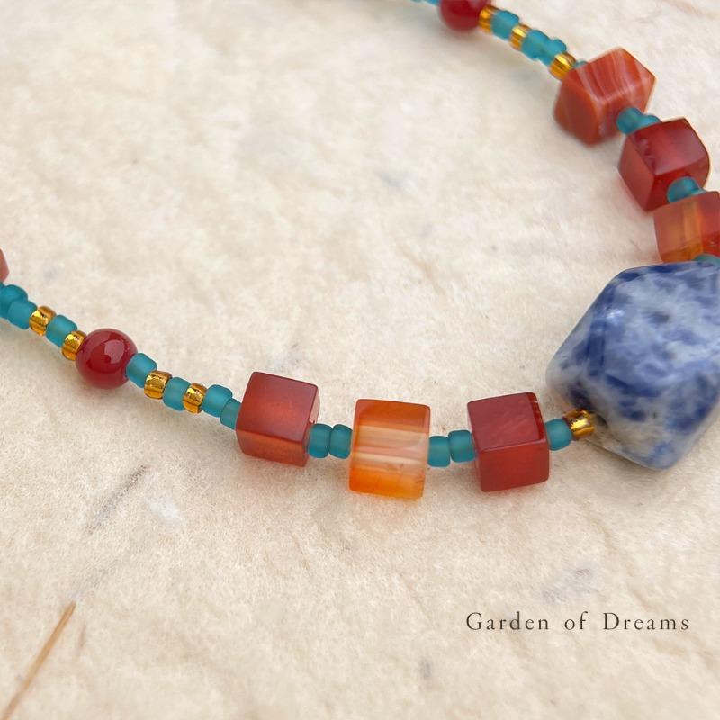 Handmade Natural Red Agate Contrast Color Necklace Vintage Artistic Oil Painting Choker for Women