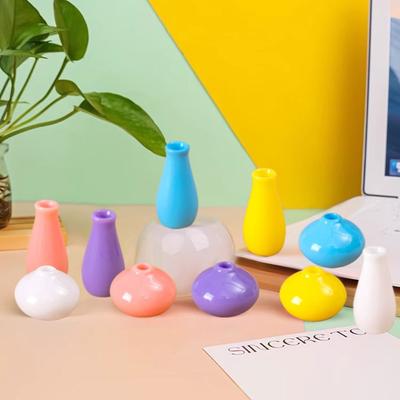New Simulation Color Decoration Vase DIY Handmade Small Vase Miniature Decoration Pieces Gift Miniature Figurines