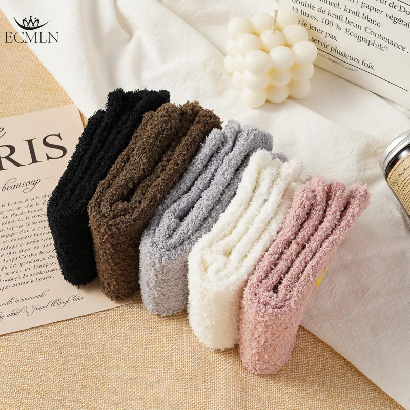 5 Pairs Thick Warm Mid-calf Socks for Womensmall Ear Flaps Socks for Home Autumn/Winter Coral Fleece Socks