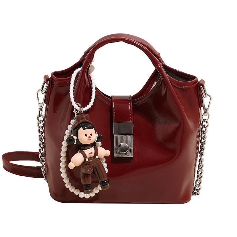 Trend Hot Sale Retro Oil Wax Leather Simple Portable Shoulder Bag Fashionable Versatile High Sense Messenger Bucket Bag Woman