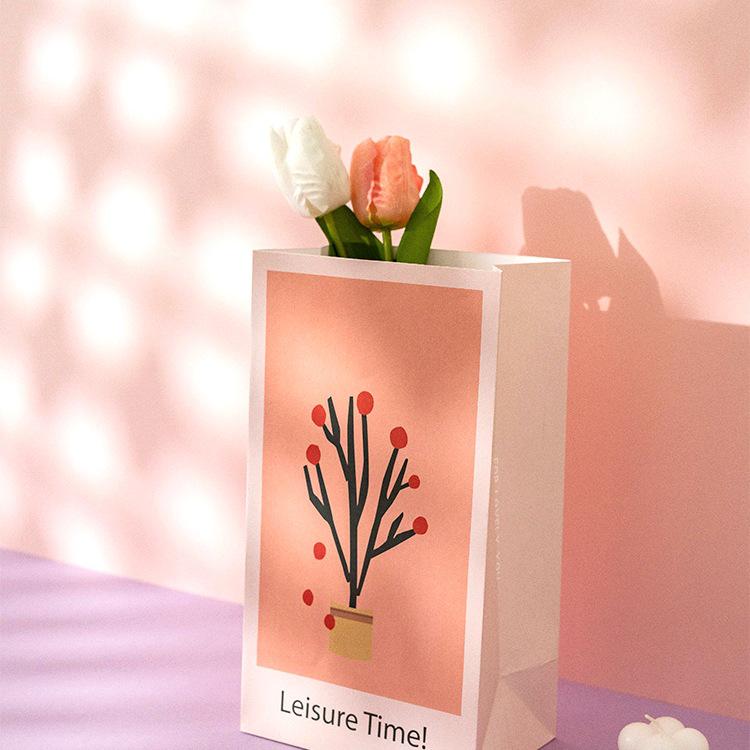 Retro Spring Festival Oil Painting Gift Bag - Creative Candy & Biscuit Packaging for Christmas