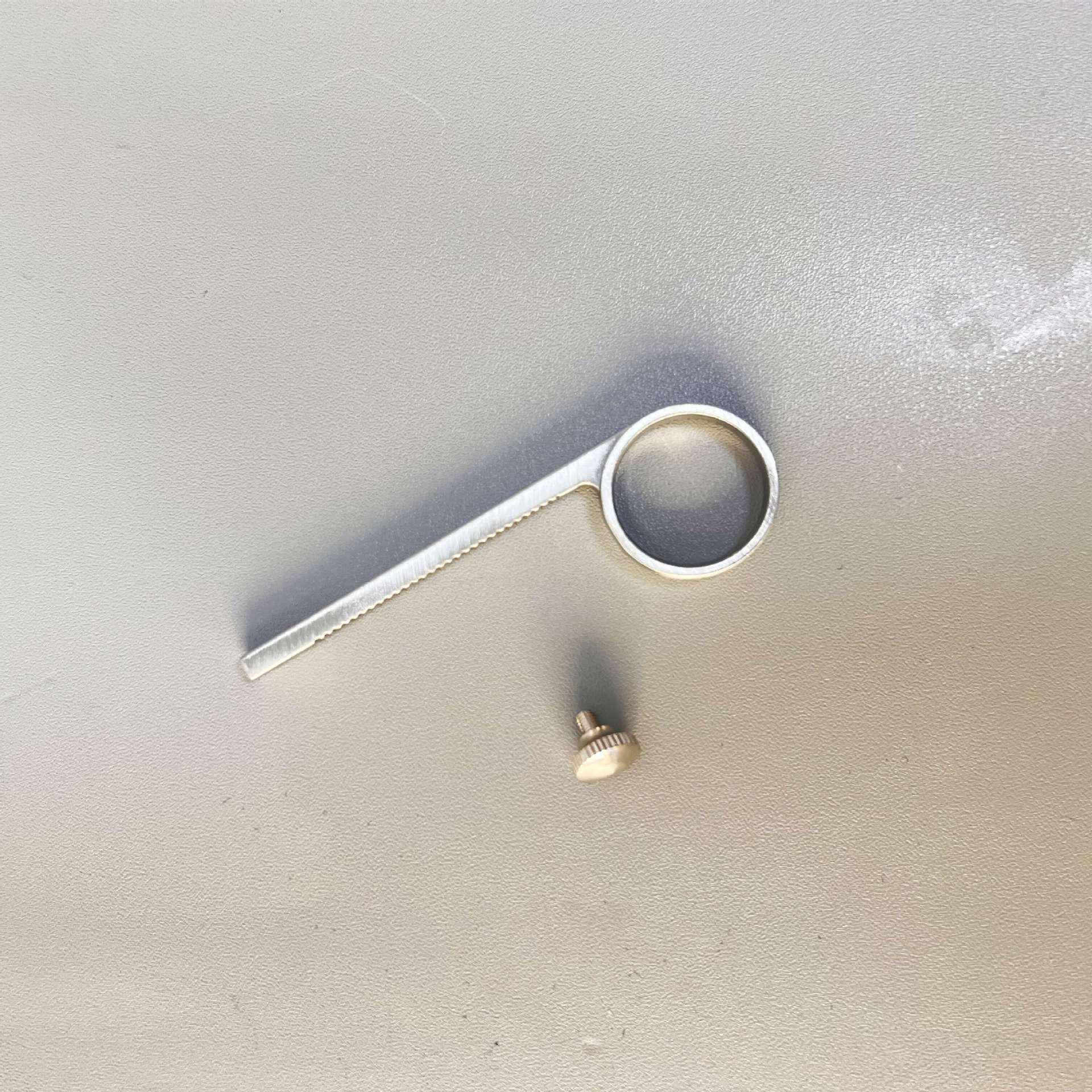 B-flat Piccolo Trumpet Finger Hook & Horn Hand Rest - Brass Parts & Accessories with Single Screw Trumpet Finger Ring