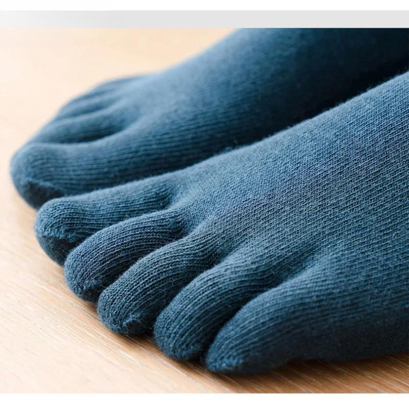 Fünf-Finger-Yogasocken aus gekämmter Baumwolle für Damen, rutschfeste, professionelle Pilatessocken für den Innenbereich, Tanz, Fitness, Sportsocken aus Silikon