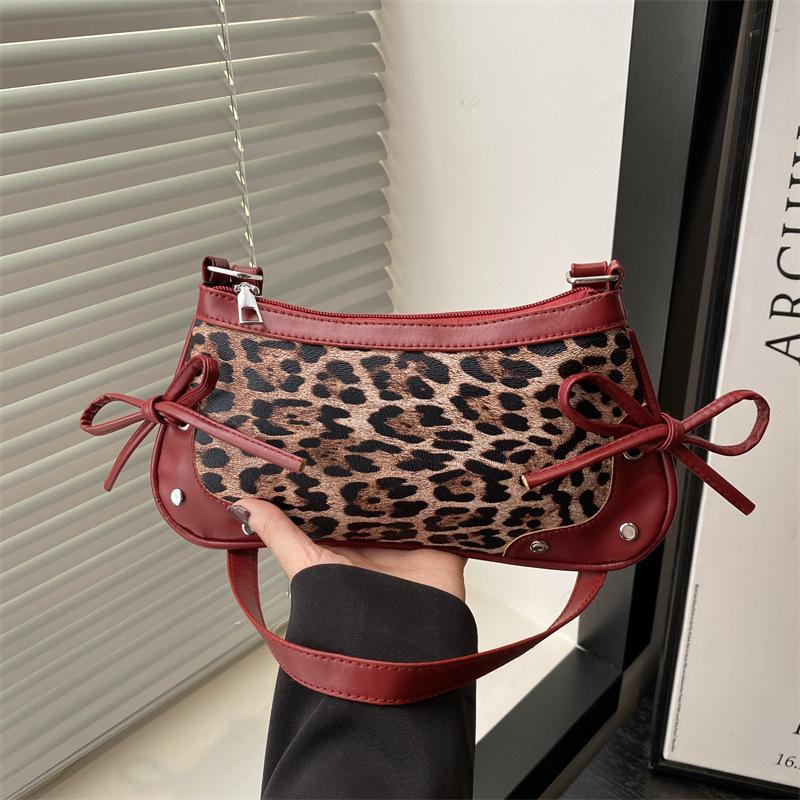 Summer beauty niche high sense trend leopard print casual portable shoulder underarm bag women's bag