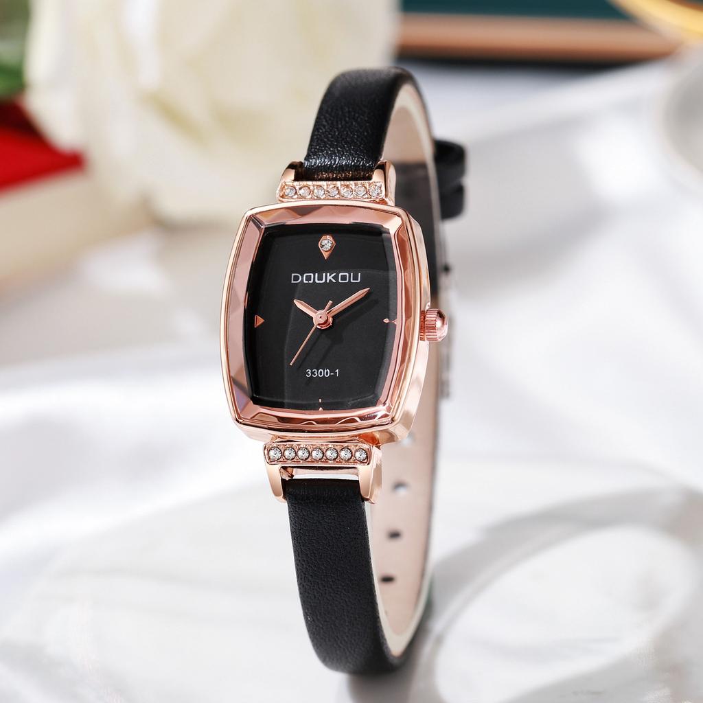 Women PU Leather Watch Ladies Quartz Wristwatches Female Gift Clock